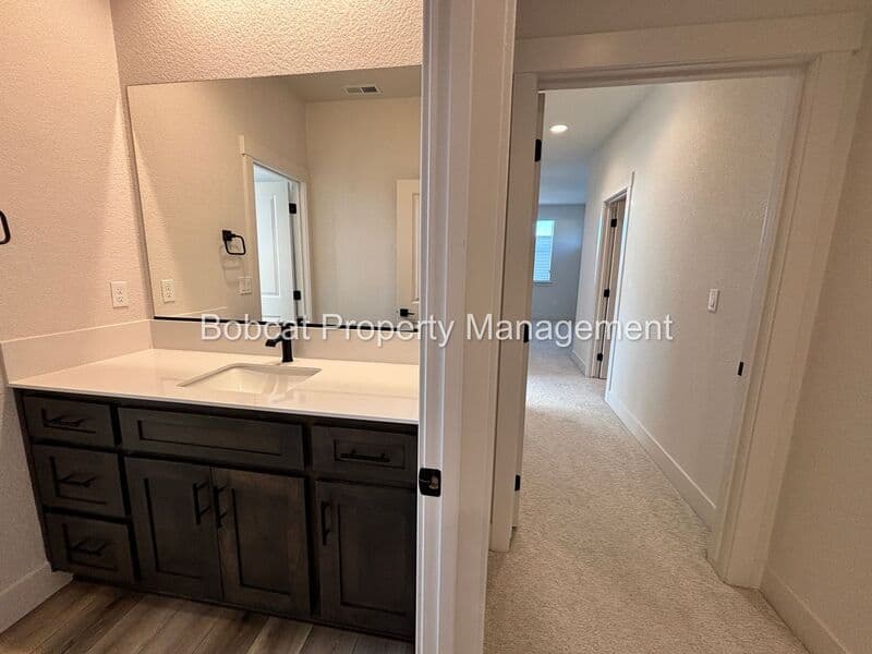 Carson City House: 1128 Grove St