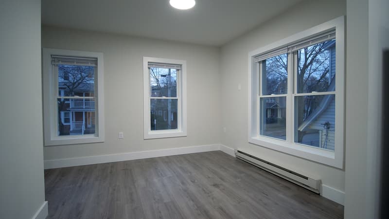 Burlington Condo: 15 Hungerford Terrace, Unit 12