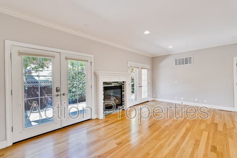 San Jose House: 1182 Curtiss Avenue