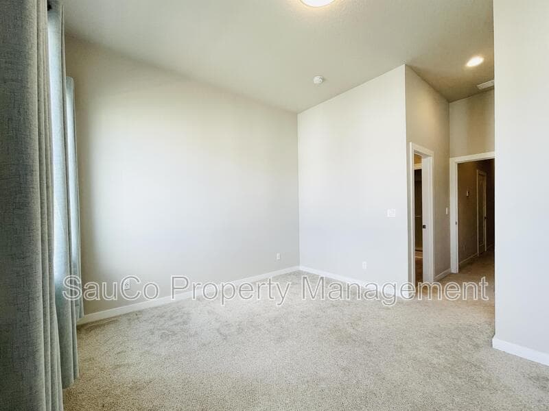Beaverton House: 17153 SW Woodpecker Ln