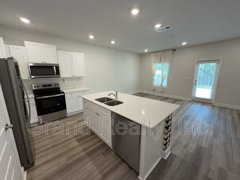 Milton Townhome: 3821 Pendragon Cir