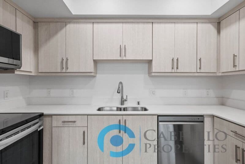 San Diego Apartment: 2724 El Cajon Blvd