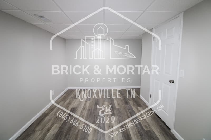 Maryville House: 1731 Lively Road