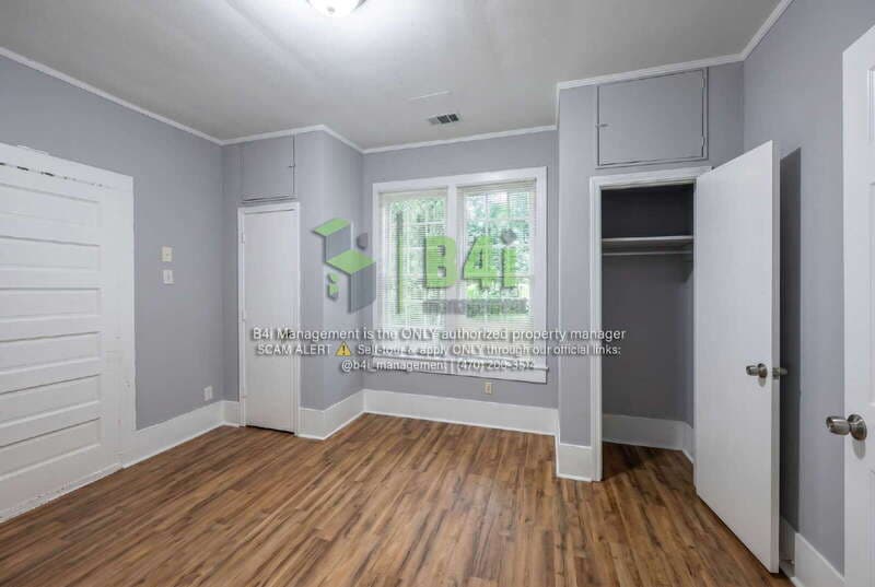 Milledgeville House: 1645 Vinson Hwy