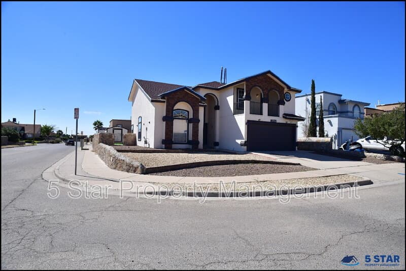 El Paso House: 12062 Ben Proctor Dr