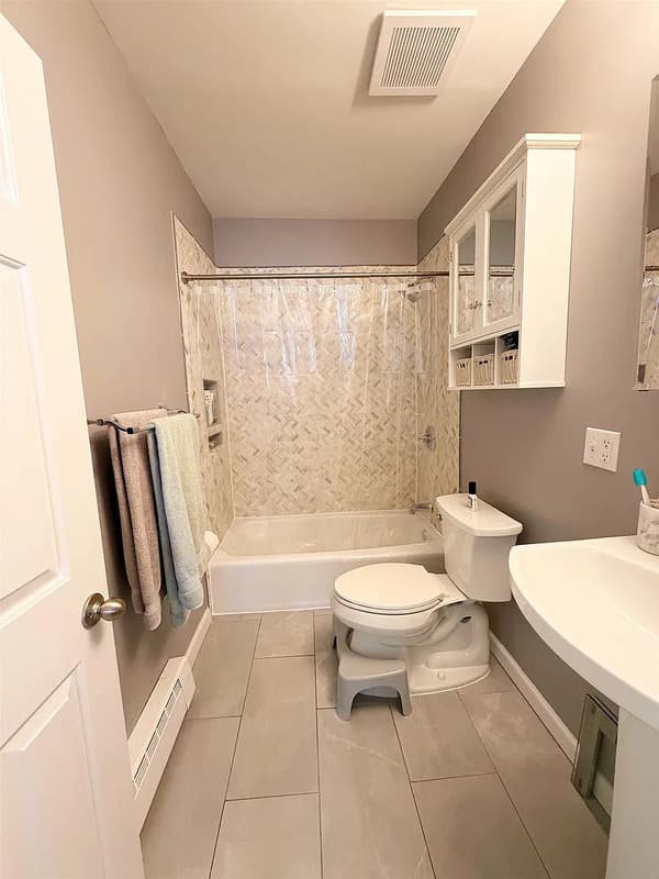Jersey City Condo: 440 Jersey Ave
