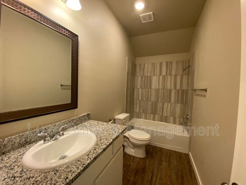 Bethany House: 5203 Oakwood Villas Court
