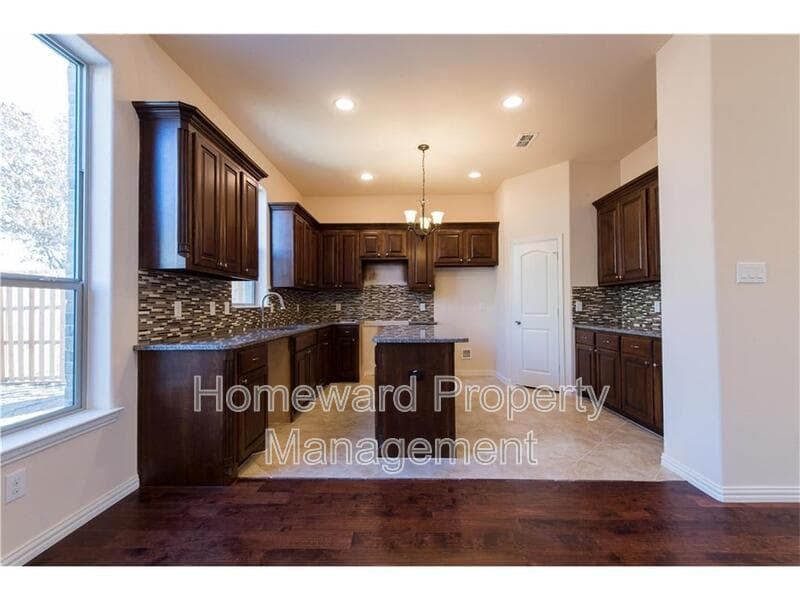 Irving House: 4004 Hanaa Court