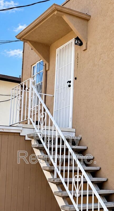 San Diego Condo: 4578-82.5 34th St.