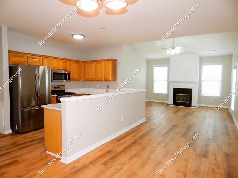 Grayson House: 308 Gable Brook Dr
