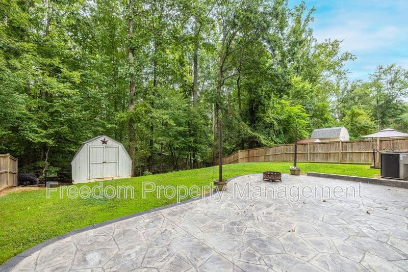 Woodbridge House: 5256 Sudberry Ln