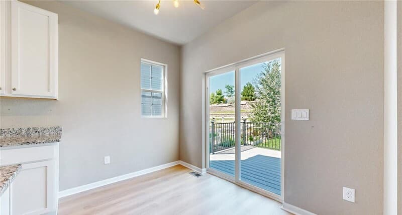 Castle Rock House: 1933 Villageview Ln