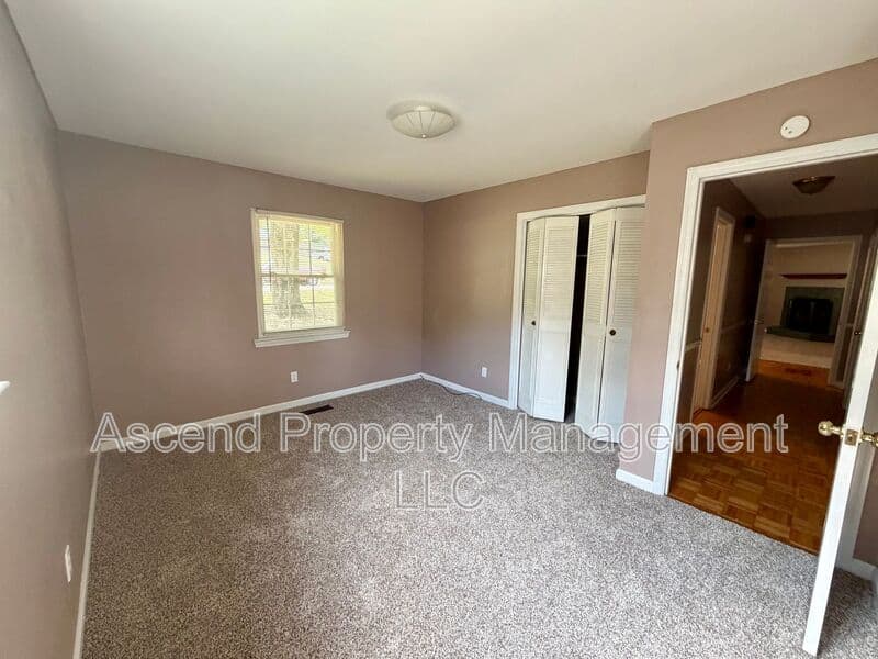 Ooltewah House: 5428 Country Village Dr