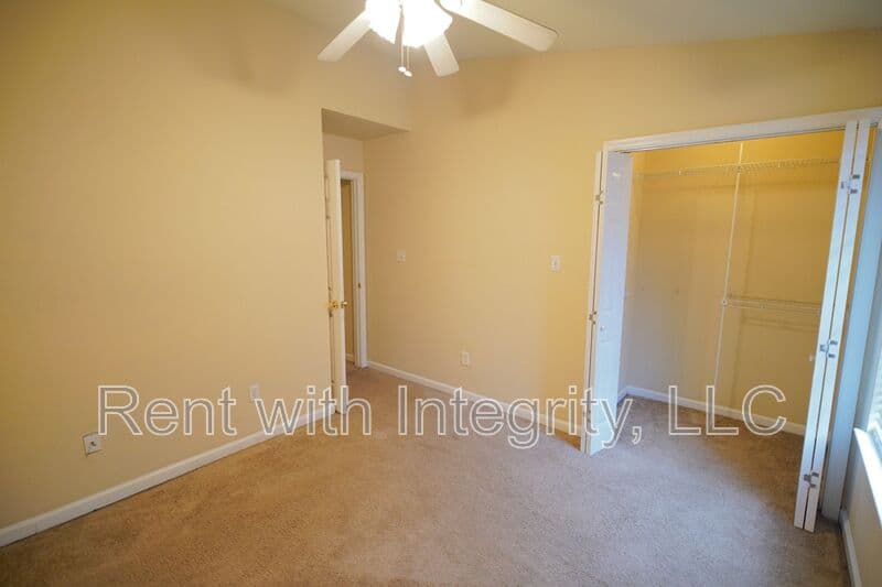 Tallahassee House: 845-1 W Georgia St