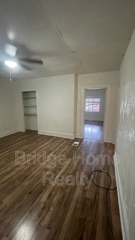 McKees Rocks Condo: 802 13th St