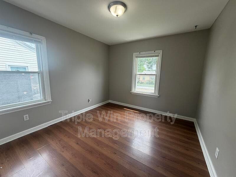 Florissant House: 1145 Patterson Rd.