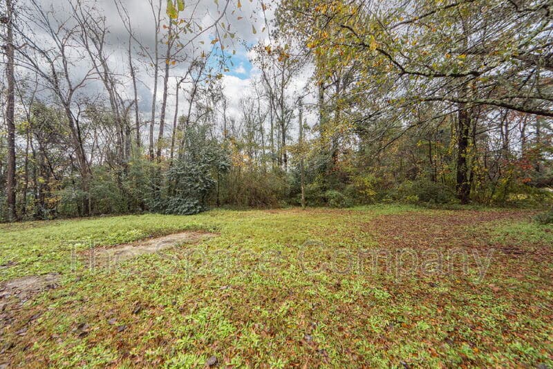 Moncks Corner House: 209 Testament Lane
