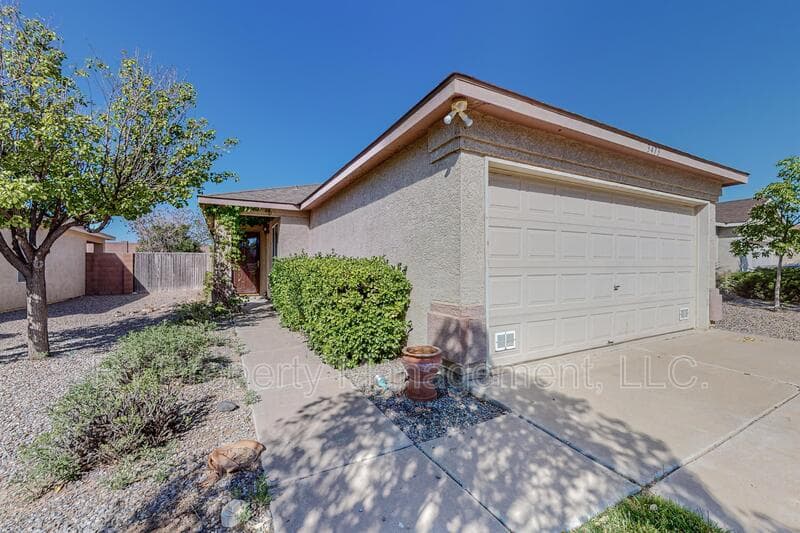 Rio Rancho House: 3473 Martin Meadows Drive Northeast