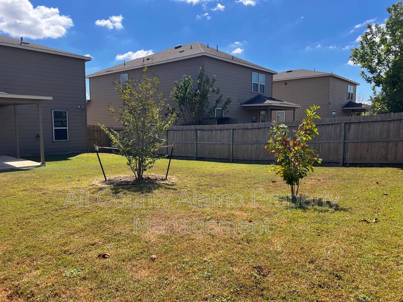 Selma House: 419 Harvest Point