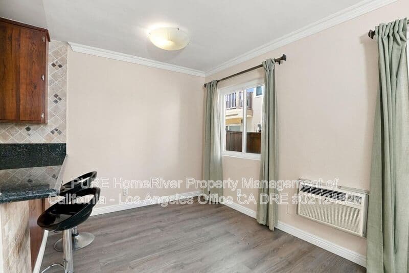 Los Angeles House: 2852 Sawtelle Blvd