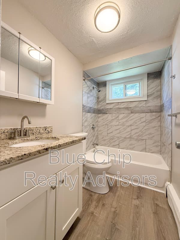 Salem Condo: 5 meisner circle