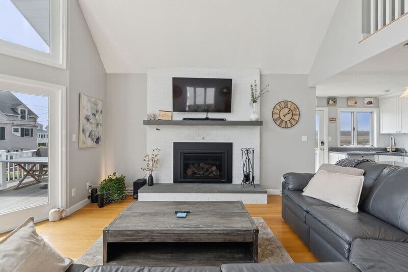 Wells House: 572 Ocean Avenue