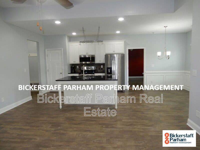 Fort Mitchell House: 22 Eagle Nest Drive