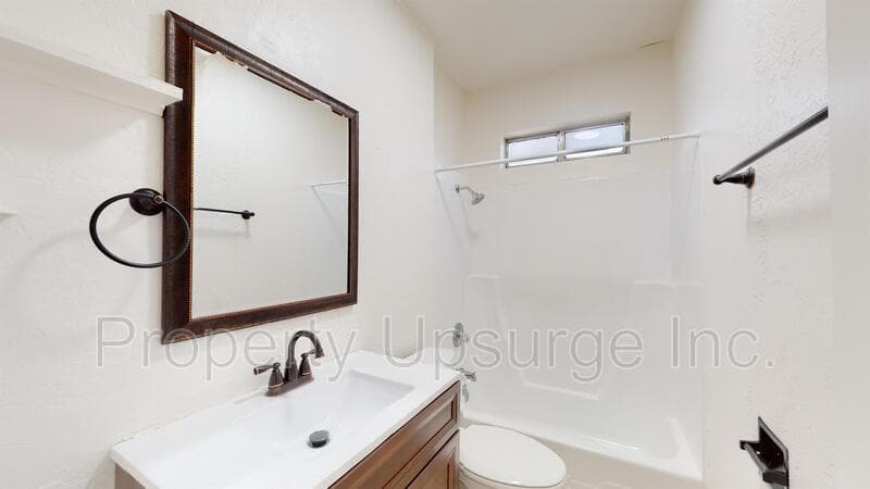 Anderson Condo: 1889 3rd Street