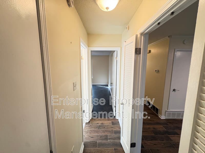 Collierville House: 1116 Simmonsridge Drive