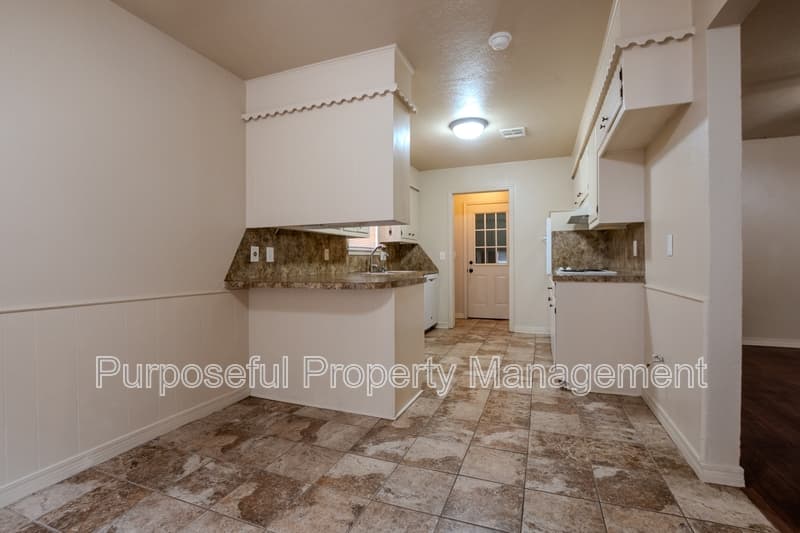 Norman House: 202 Stanton Drive