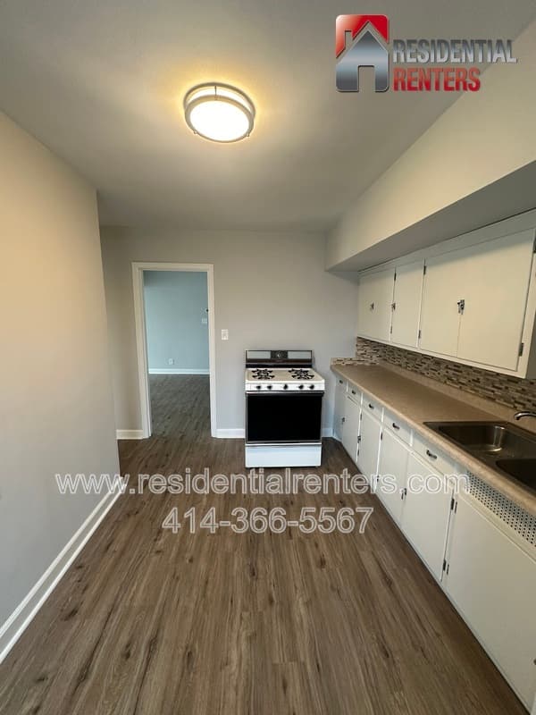 West Allis Apartment: 8020 W Becher Street