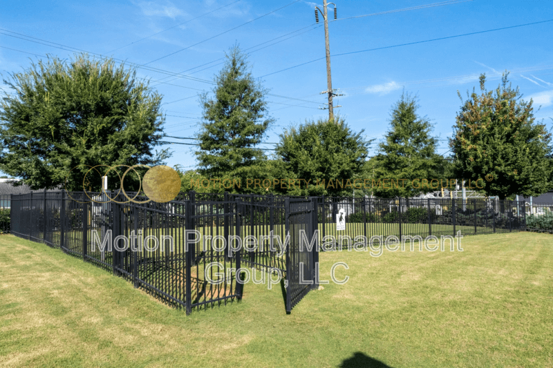 Scottdale House: 776 Angora Alley