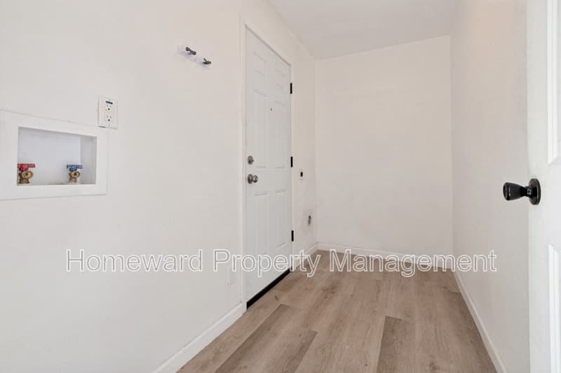 Fort Worth House: 3224 Burson Avenue
