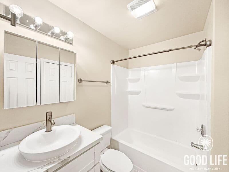 San Diego Townhome: 5252 Balboa Arms Drive