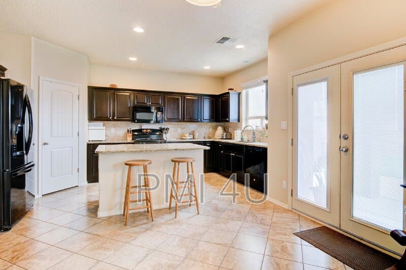 Albuquerque House: 2035 Ferndale DR SE