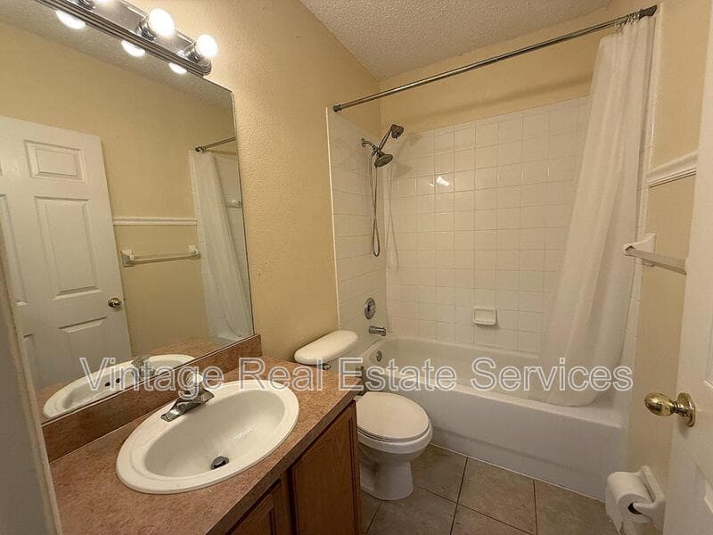Riverview House: 6339 Osprey Lake Cir