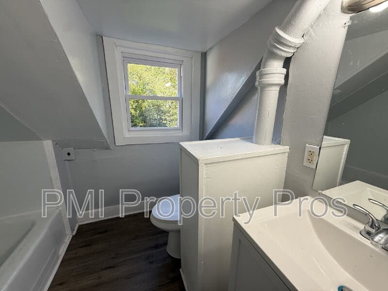 Milwaukee Condo: 4326A North 39th Street