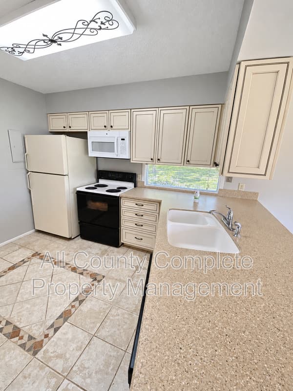 Jacksonville Condo: 6213 Lake Tahoe Dr