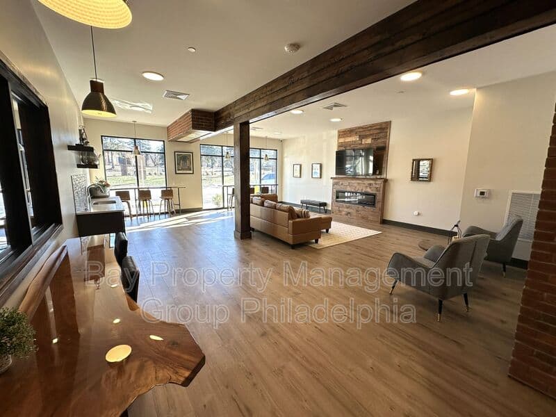 Chalfont Condo: 409 W Butler Ave
