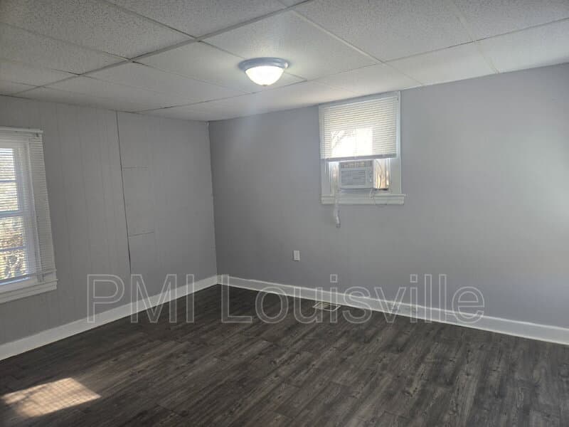 Louisville House: 3605 Larkwood Ave