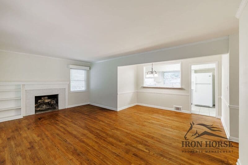 Athens House: 160 Harold Drive