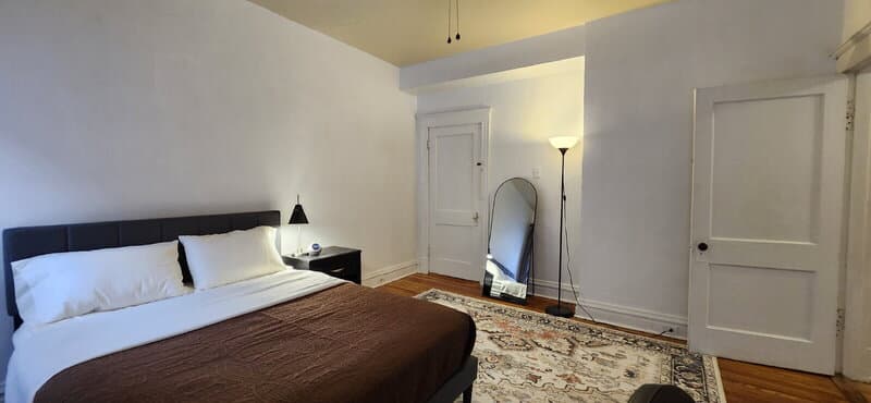 St. Louis Condo: 6009 Kingsbury Avenue