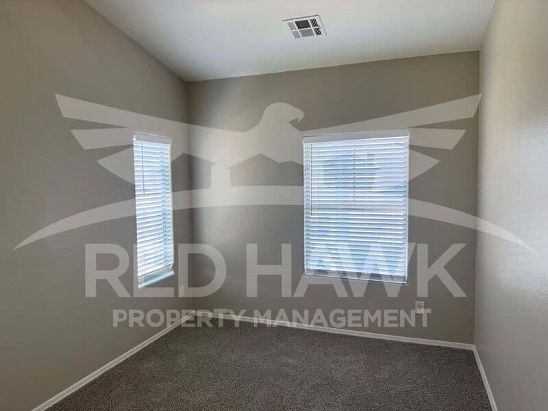 Chandler House: 900 S 94th St