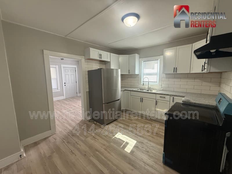 West Allis Condo: 847 S 75th Steet