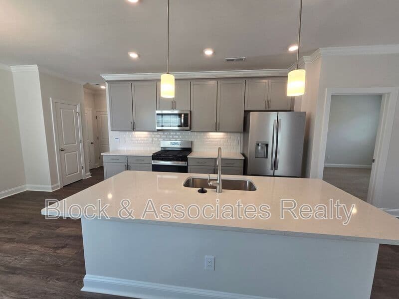 Jamestown House: 209 Ranger Rd