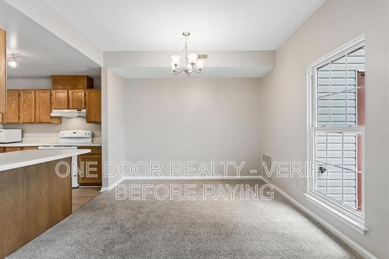 Williamsburg Townhome: 5306 Aden Court