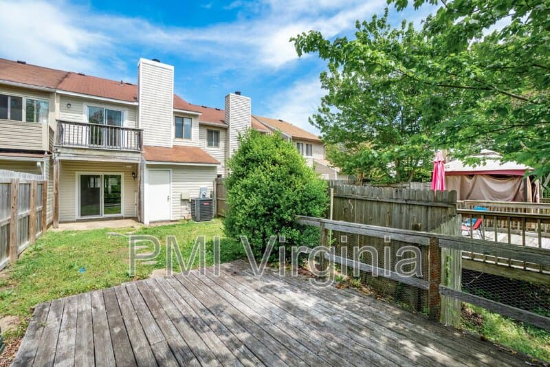 Virginia Beach Townhome: 737 Waters Dr