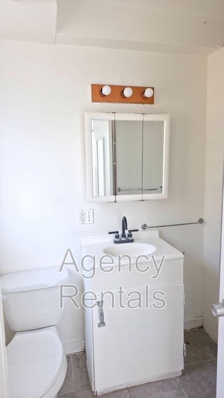 Honolulu Condo: 927 Spencer Street