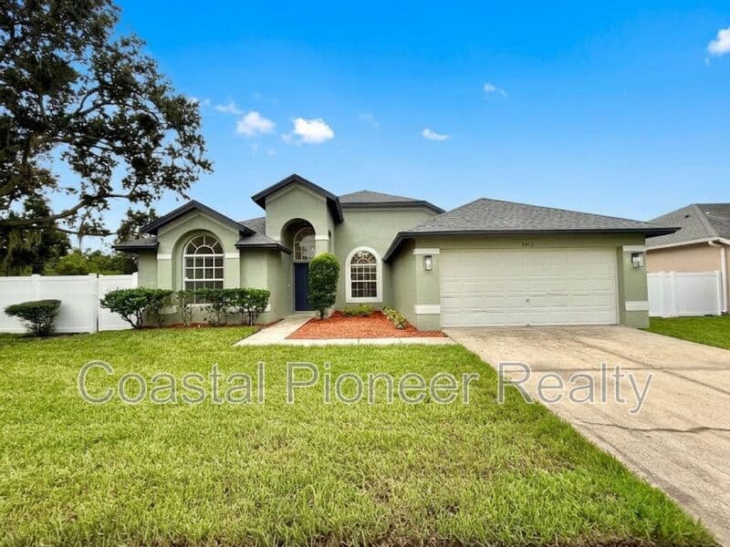 Tampa House: 8902 Breland Dr
