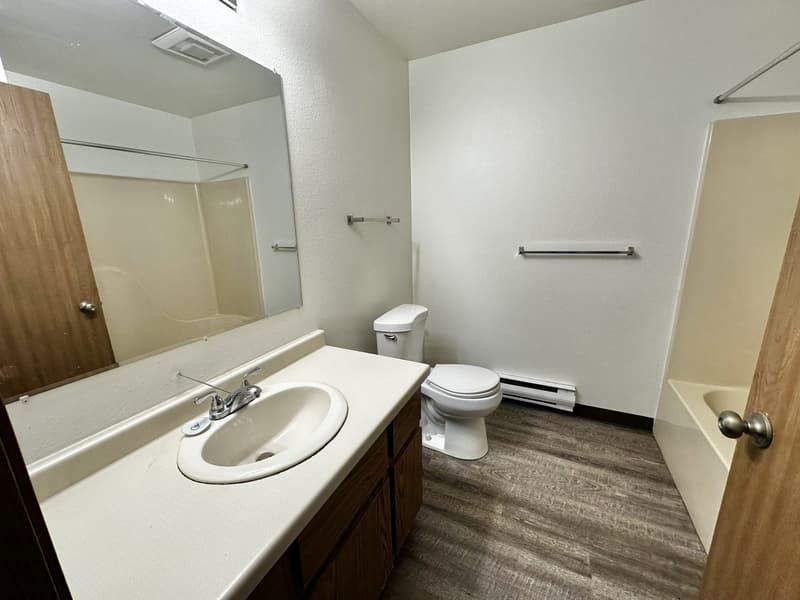 Oconto Condo: 120-130 Memorial Drive - G